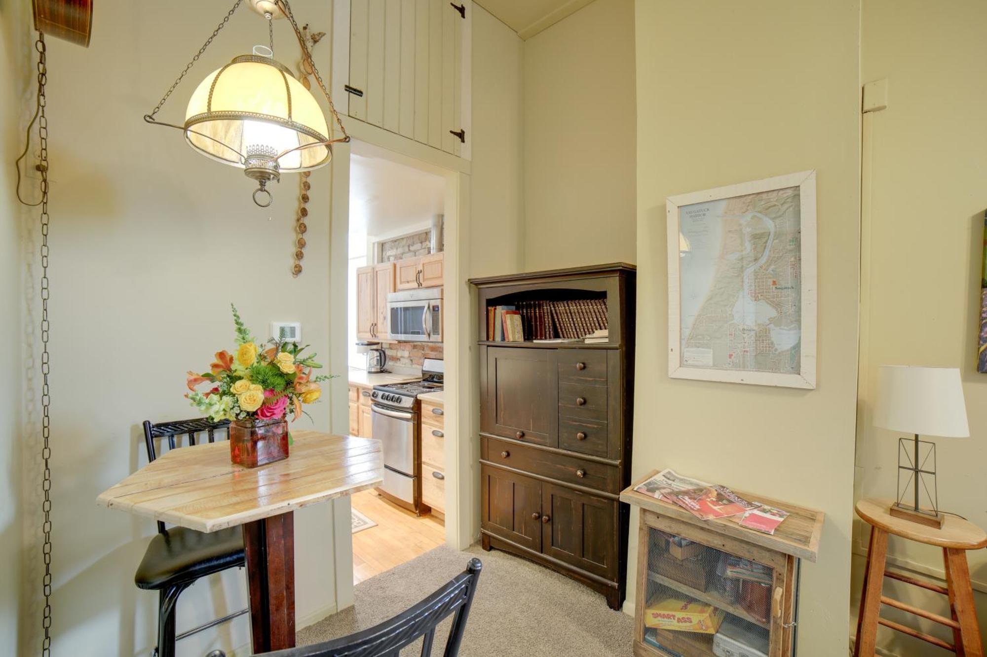 Walk To Water St And River Quaint Saugatuck Apt Екстер'єр фото
